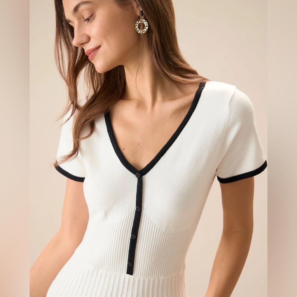 Rihoas Women's White Contrasting Sweater Midi Dress - Picture 4 of 10